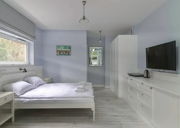 Prawdziwa * يوراتا